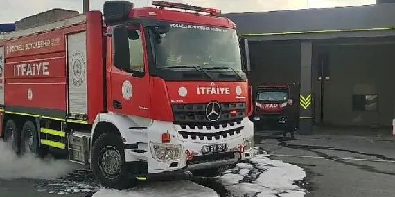 Kocaeli İtfaiyesi, 2 araç ve 5 personelle Bolu’da haberi
