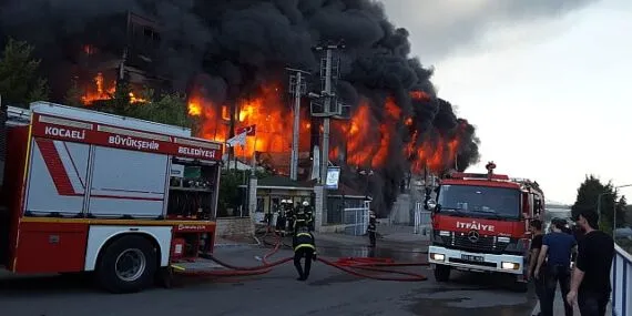 Kocaeli İtfaiyesi'nden 11 bin 980 olaya müdahale haberi