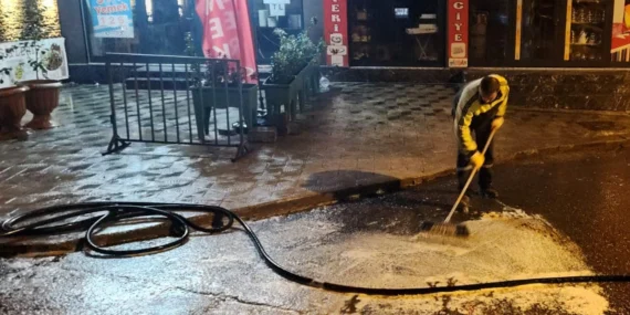 Kocaeli İzmit'te 116 bin ton çöp toplandı haberi