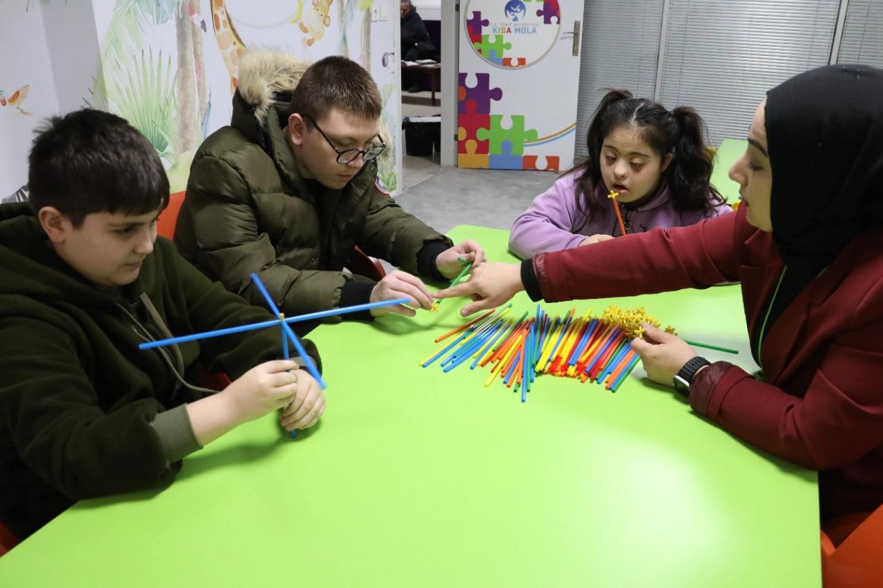 Kocaeli İzmit'te Kısa Mola Merkezi’nde eğitimler başladı haberi