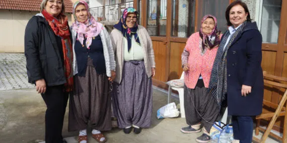 Kocaeli İzmit'te mahalleler yerinde dinleniyor haberi