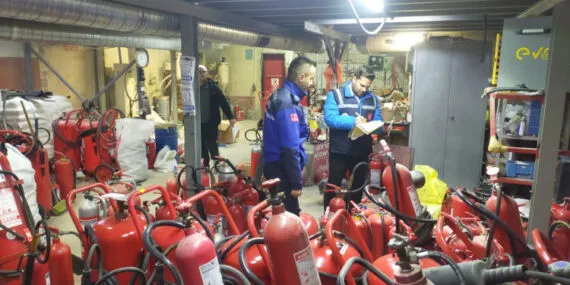 Kocaeli Zabıtası'ndan yangın tüpü fiyatlarına sıkı denetim haberi