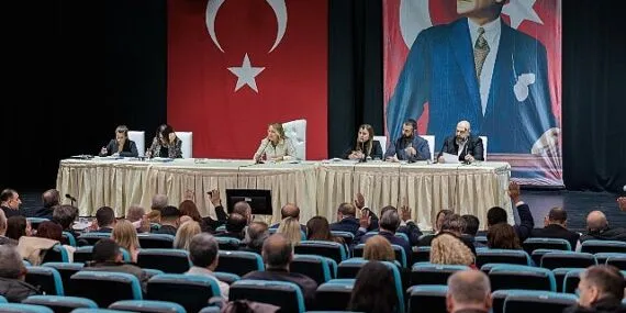 Konak Belediye Meclisi kredi talebiyle olağanüstü toplanacak haberi