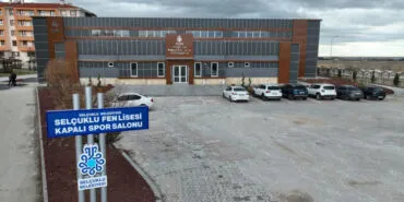 Konya Selçuklu Fen Lisesi’ne modern spor tesisi kazandırıldı