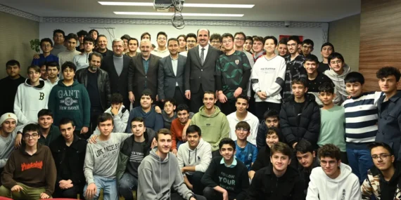 Konya'da Başkan Altay lise öğrencileriyle buluştu haberi