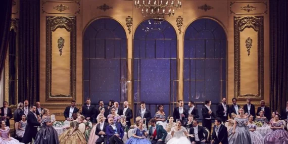 La Traviata sanatseverlerle buluştu. haberi