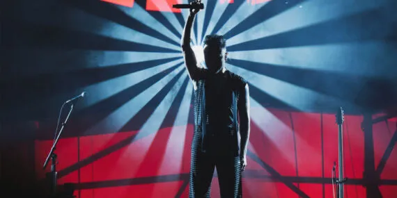 Mabel Matiz'den 360 derece '14 Şubat' şovu! haberi