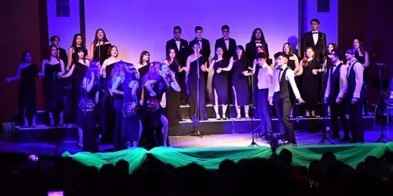 Manisa Büyükşehir Belediyesi Çok Sesli Korosu’ndan Muhteşem Konser haberi