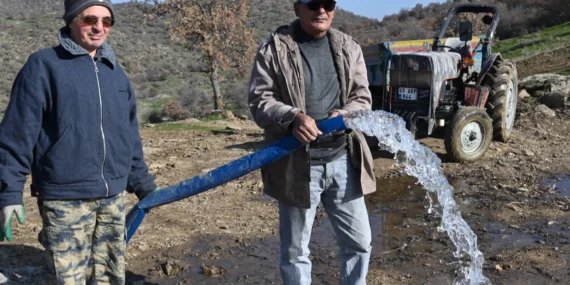 Manisa'da İsmailbey Mahallesi suya kavuştu haberi