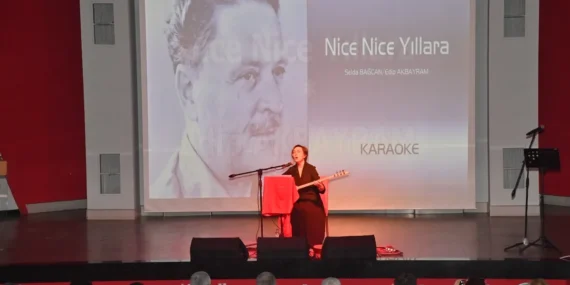 Manisa'da Nazım Hikmet şarkılarla anıldı haberi