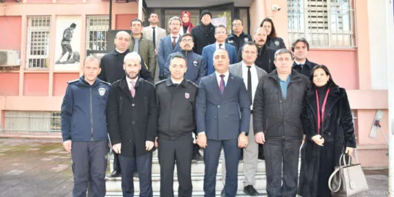 Manisa'da şehit aileleri ve gazileri buluşturan toplantı haberi