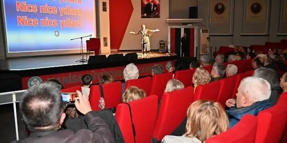 Manisa’da Nazım Hikmet’in Şiirleri Müzikle Hayat Buldu haberi