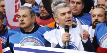 Memurlardan yurt genelinde iş bıraktı! haberi