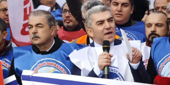 Memurlardan yurt genelinde iş bıraktı! haberi