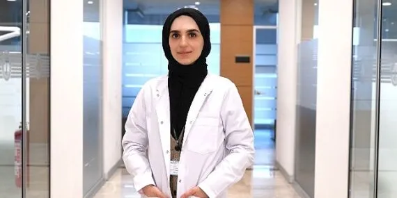 Menopoz ağız ve diş sağlığını da olumsuz etkiliyor haberi