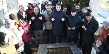 Müftü Raşit Efendi ve Hüseyin Yazır mezarları başında anıldı haberi