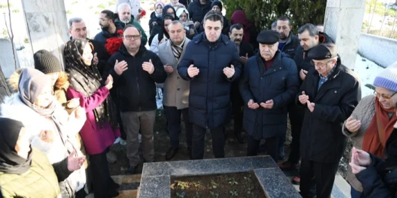 Müftü Raşit Efendi ve Hüseyin Yazır mezarları başında anıldı haberi