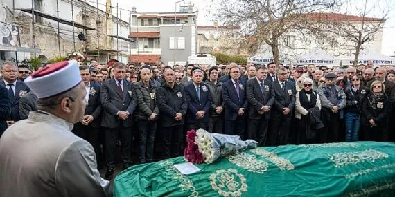 Müge Suyolcu ve Pera Suyolcu son yolculuğuna uğurlandı haberi