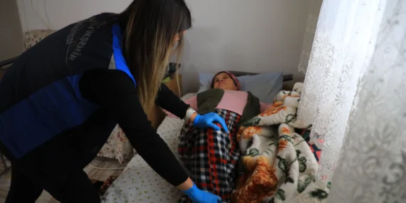 Muğla Büyükşehir 'Evde Bakım'ı sürdürüyor haberi