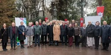 Nazım Hikmet Konak’ta anıldı haberi