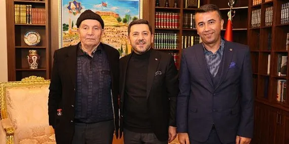 Nevşehir Belediye Başkanı Rasim Arı’ya Sevgi Seli haberi