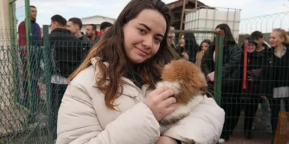 Patili Dostlar Artık Dört Gün Misafir Ağırlayacak haberi