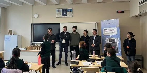 Robot El Derneği ve Creality İş Birliğinde "İyilik İçin Teknoloji ile El Ele" Etkinliği haberi