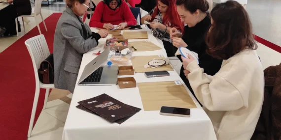 SAMEK’lerle sanat alışveriş merkezlerine taşındı haberi