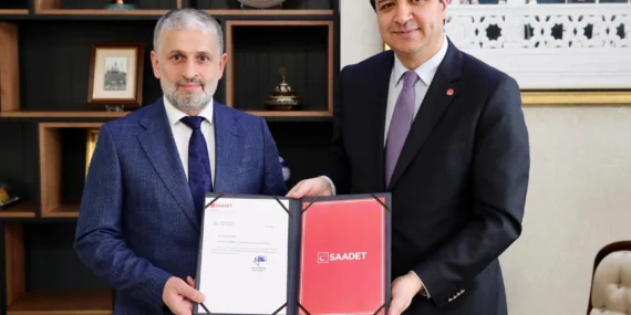 Saadet Bursa'da bayrak değişimi haberi