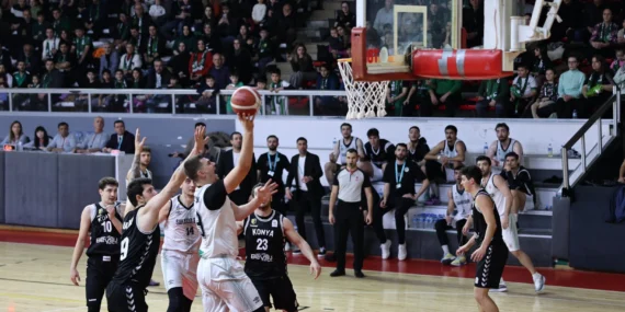 Sakarya Büyükşehir Basketbol İstanbul’da seriyi sürdürmek istiyor haberi