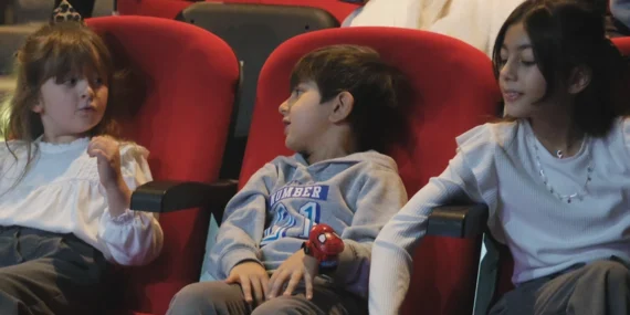 Sakarya karnesini alan minikleri unutmadı haberi