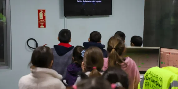 Sakarya'da yenilenebilir enerji ve bilinçli su tüketimi dersi haberi
