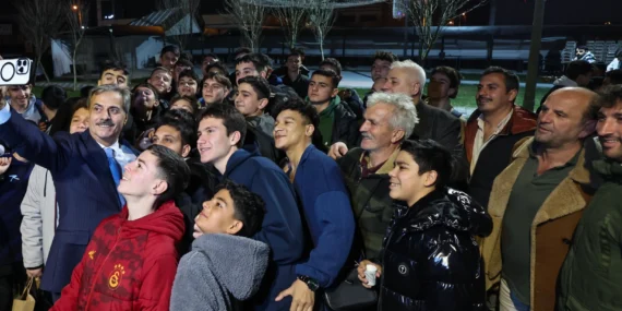 Sakarya’da Başkan Alemdar gençlerle buluştu haberi