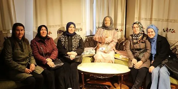 Saruhanlılı Kadınlar Manisa’yı Adım Adım Gezdi haberi