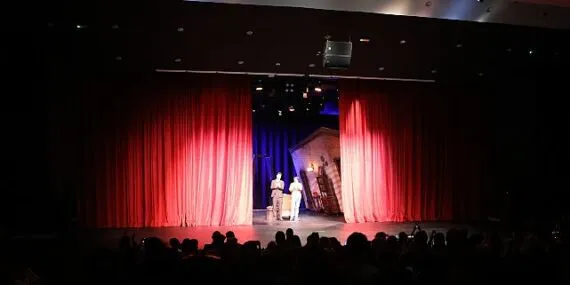 Şehrin Tiyatrosu Ataşehir Seyircisiyle İlk Kez Buluştu haberi
