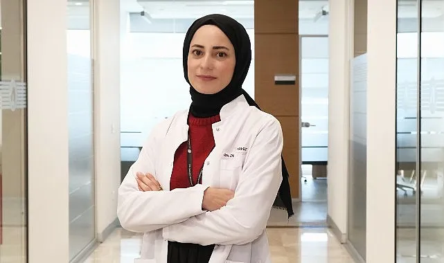 Sigara, ağız ve diş sağlığını birçok açıdan etkiliyor! İmplant tedavisinin başarısı, sigara kullanımına bağlı… haberi