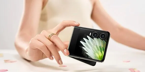 TECNO PHANTOM V Flip2 5G Türkiye’de satışa sunuldu haberi