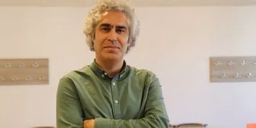 Trafikte kulaklıkla yüksek ses müzik düşmanlaşabiliyor! haberi