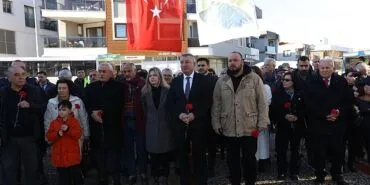 Uğur Mumcu Güzelbahçe'de anıldı. Güzelbahçe'de Uğur Mumcu ismi Atatürk Kültür Merkezi'nde yaşayacak haberi