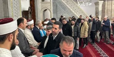 Vali Akın ve Başkan Altay Konyalıların Kandil Bereketine Ortak Oldu gündem haberi