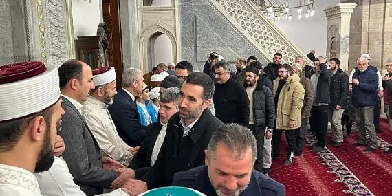 Vali Akın ve Başkan Altay Konyalıların Kandil Bereketine Ortak Oldu gündem haberi