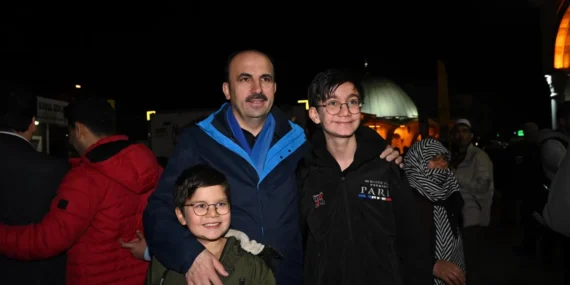 Vali Akın ve Başkan Altay Konyalılarla bir araya geldi haberi