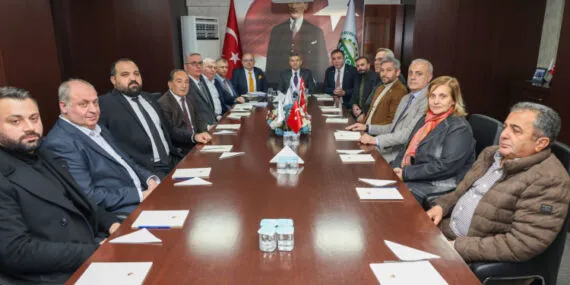 Vali Ergün, Artvin TSO’yu ziyaret etti haberi