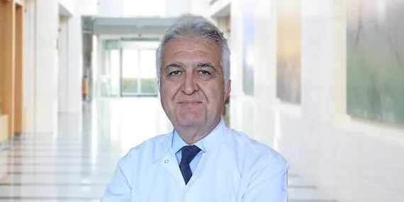 Yemek sonrası gelen karın ağrısı safra taşı habercisi olabilir haberi