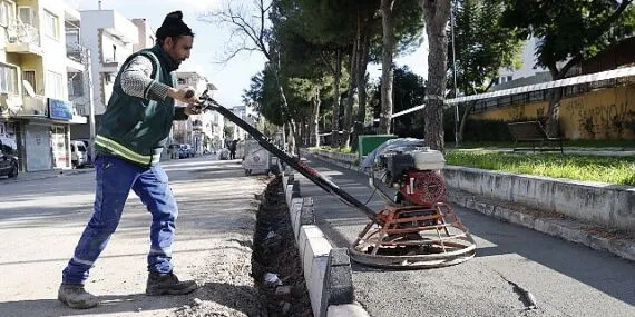 Yenilenen Konak: Asfalt ve kaldırım çalışmaları hız kesmiyor haberi