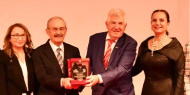 Yılmaz Büyükerşen’e Hollanda’dan ödül