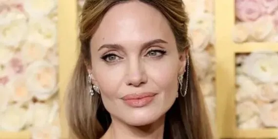 Angelina Jolie’nin 2025 Altın Küre’deki Işıltılı Güzellik Sırrı Ortaya Çıktı Haberi
