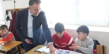 Bayburt İl Milli Eğitim Müdürü Oruçbeyli İlkokulu'nda Haberi