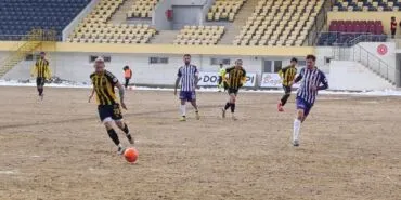 Bayburt Özel İdare Spor, 52 Orduspor FK'ya 1-0 Mağlup Oldu Haberi