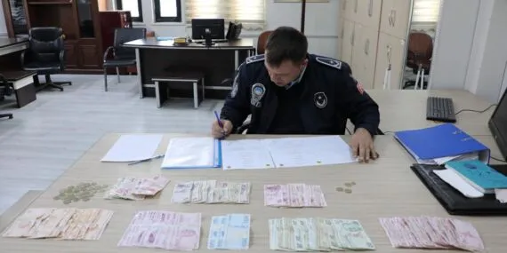 Bayburt Zabıtası Dilencilere Göz Açtırmıyor, Duygu Sömürüsüne Geçit Yok Haberi